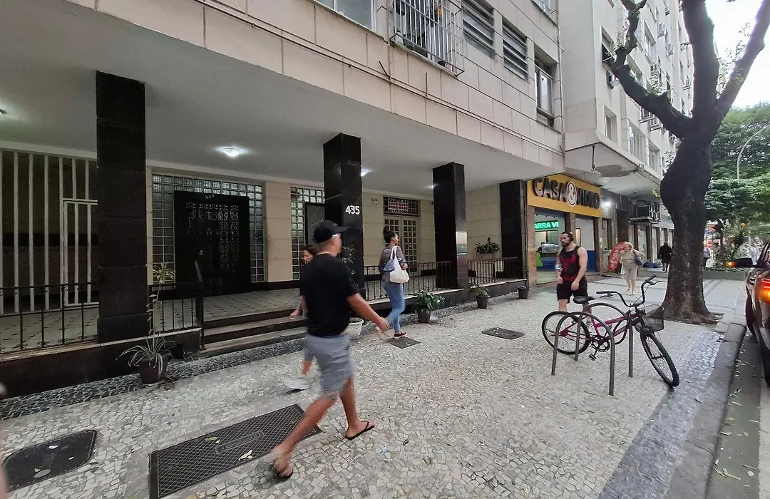 Copacabana: Praia e Conforto para 4 Hospedes-1